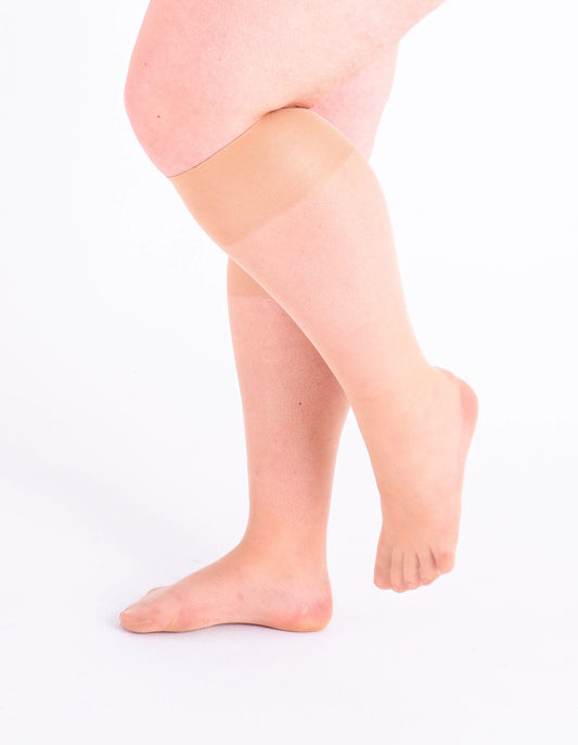 KNEE-HIGH 01 by Les Belles Co