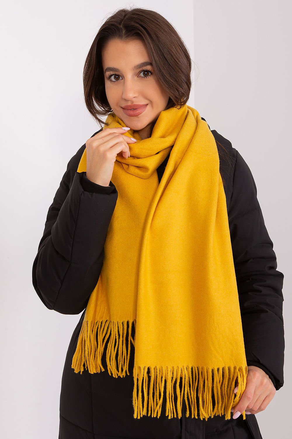 Shawl model 187614 AT