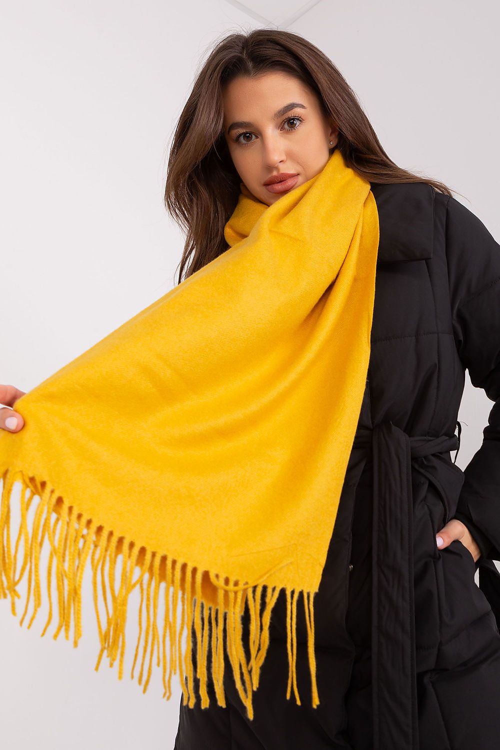 Shawl model 187614 AT