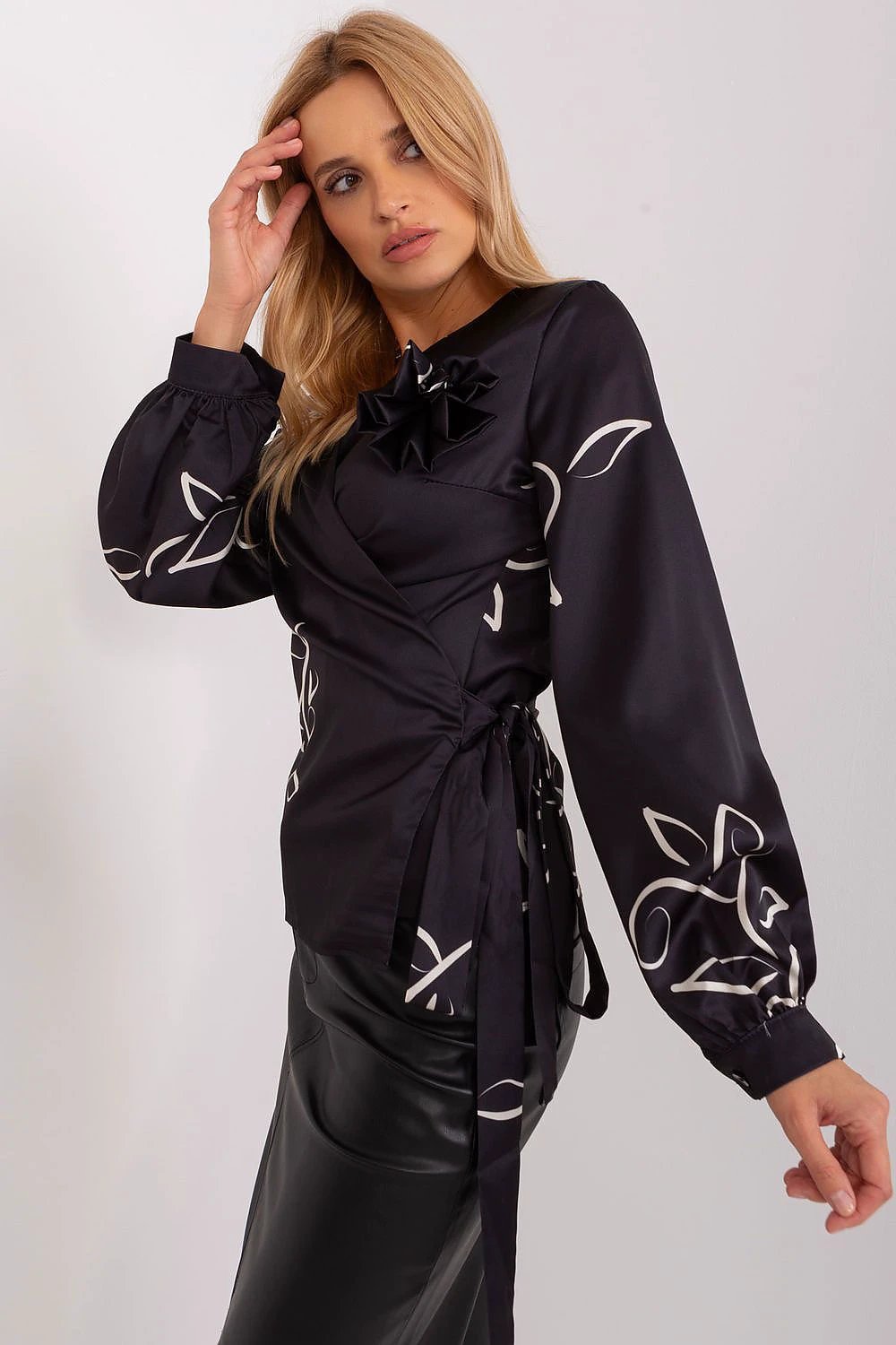 Blouse Lakerta by Lakerta