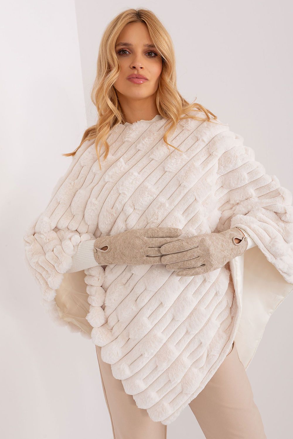 Gloves model 190875 AT