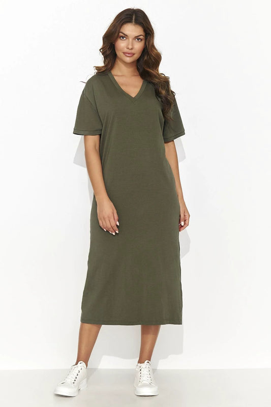 Numinou Daydress Casual Knit Dress Back Slit Heart Neckline by Numinou