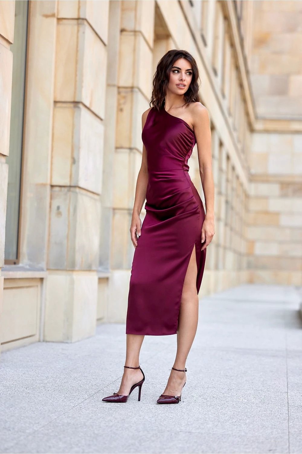 Roco Fashion Red Evening Dress - Elegant One-Shoulder Midi with Subtle Slit and Flattering Fit by Roco Fashion