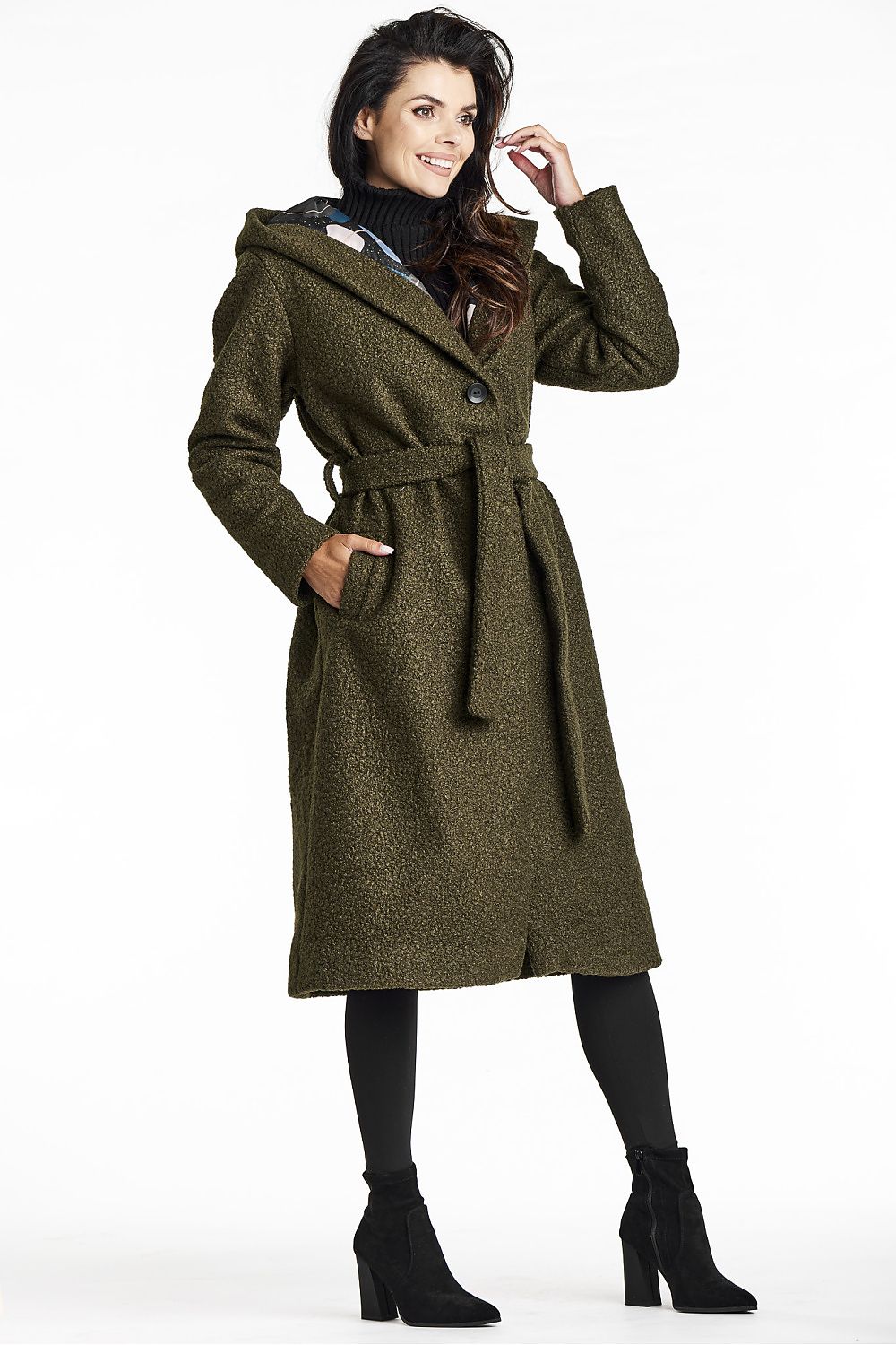 Coat model 200558 awama