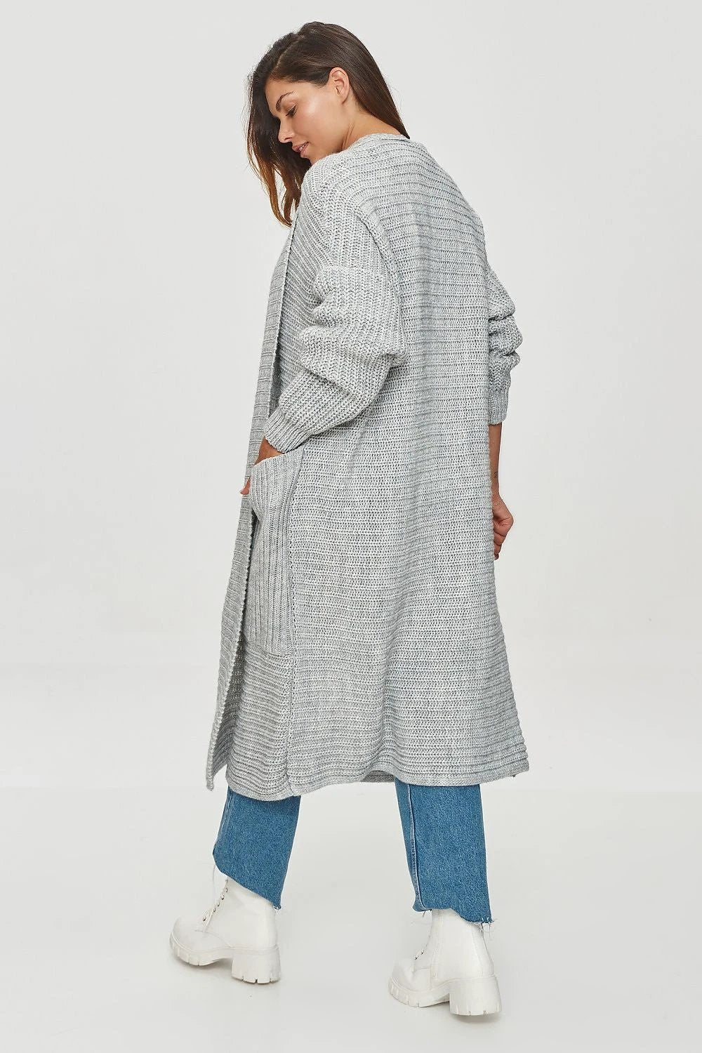 Makadamia Oversize Grey Women's Cardigan - Comfortable Long Sleeve Sweater for Everyday Wear by Makadamia