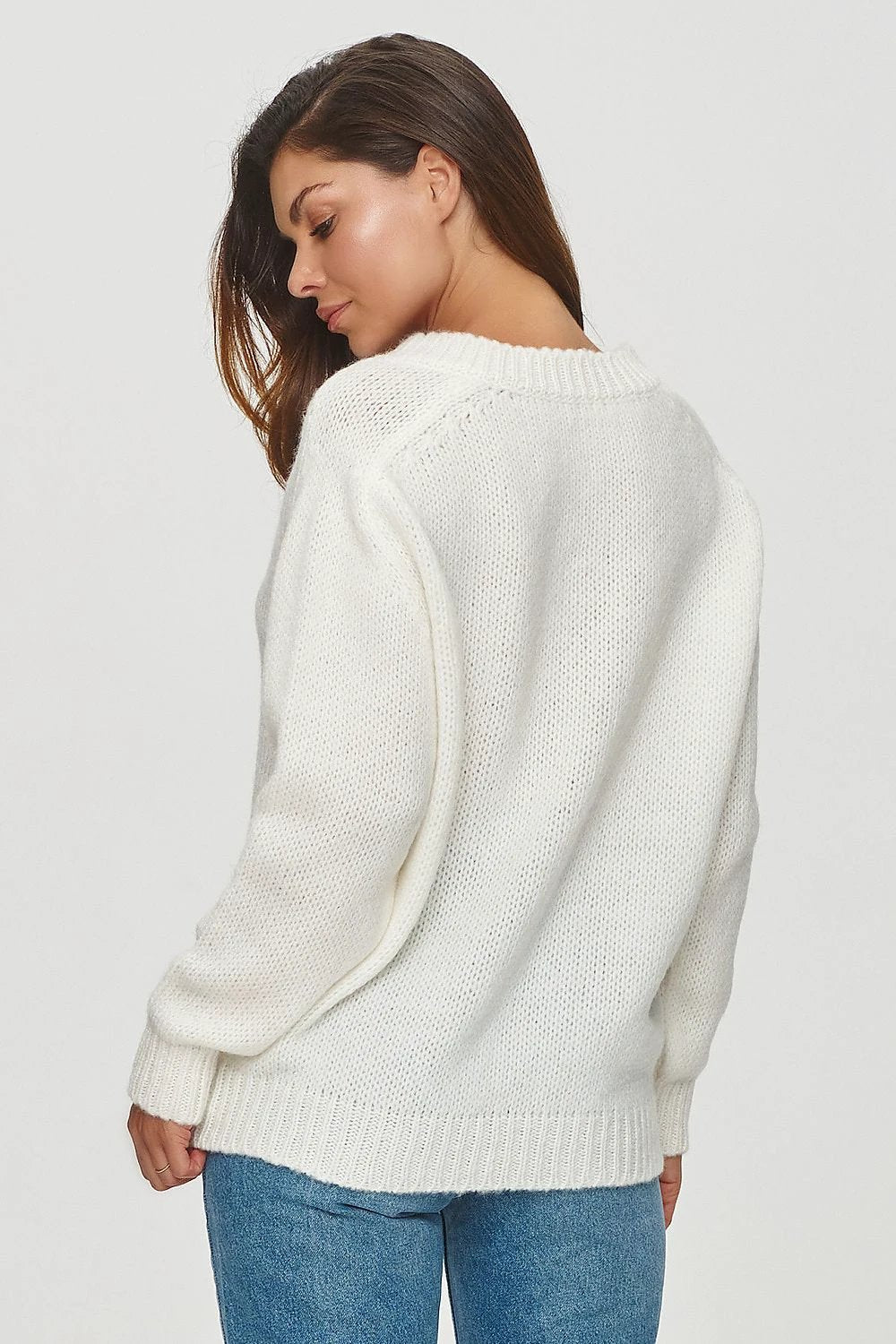 Makadamia Jumper Makadamia - Soft Cozy Beige Women's V-Neck Sweater for Everyday Comfort by Makadamia