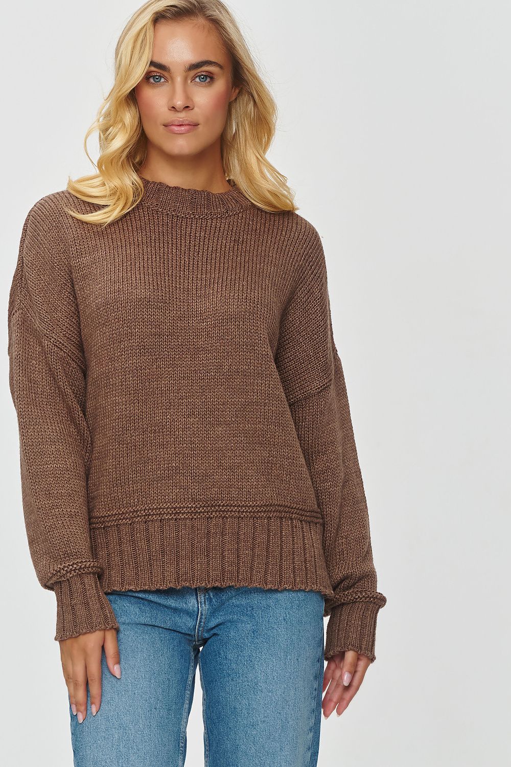 Jumper model 201812 Makadamia