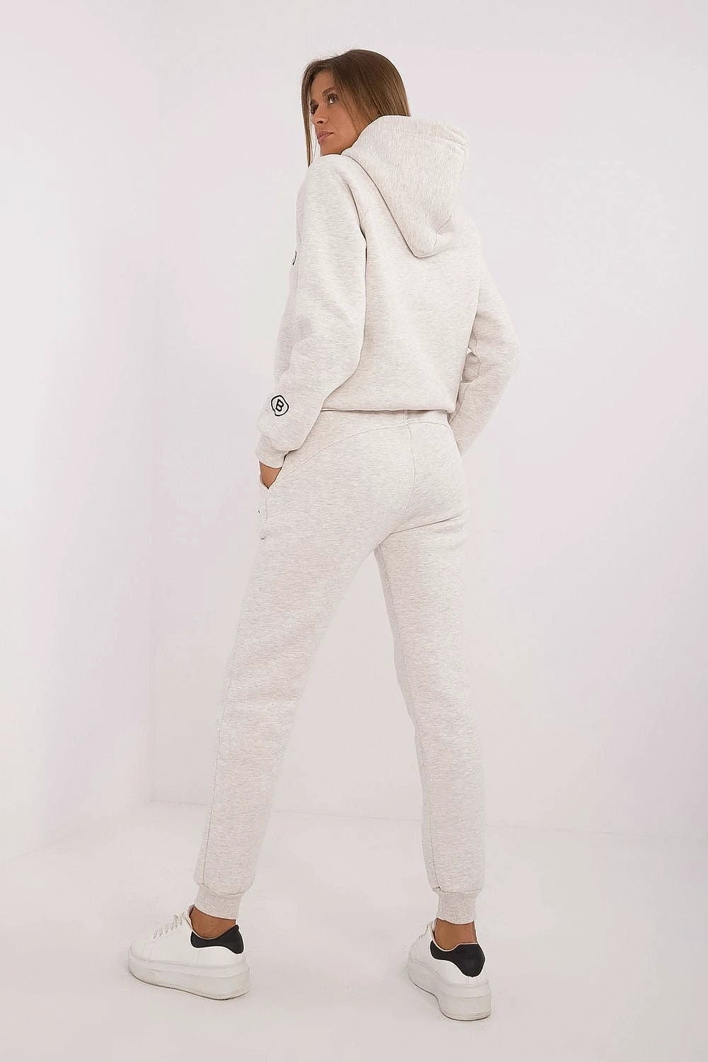 Set Factory Women's Insulated Sweatshirt and Pants Set - Warm Comfort for Colder Days by Factory Price