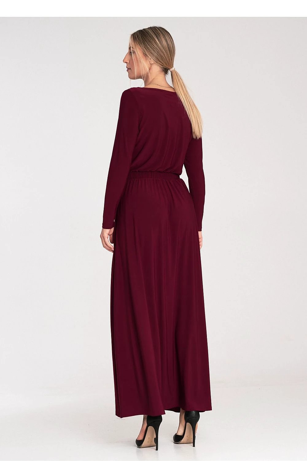 Figl Daydress - Comfortable Maxi Dress with Long Sleeves, Elastic Waist, and Boat Neckline for Versatile Occasions by Figl