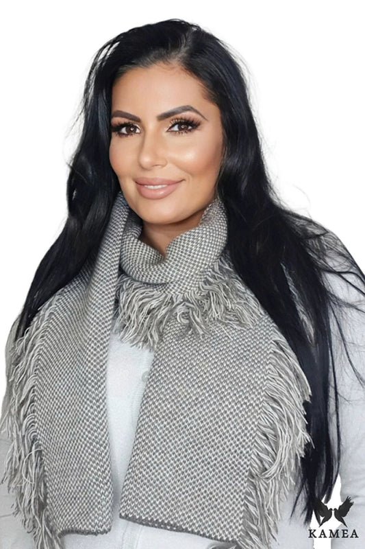 Shawl Kamea by Kamea