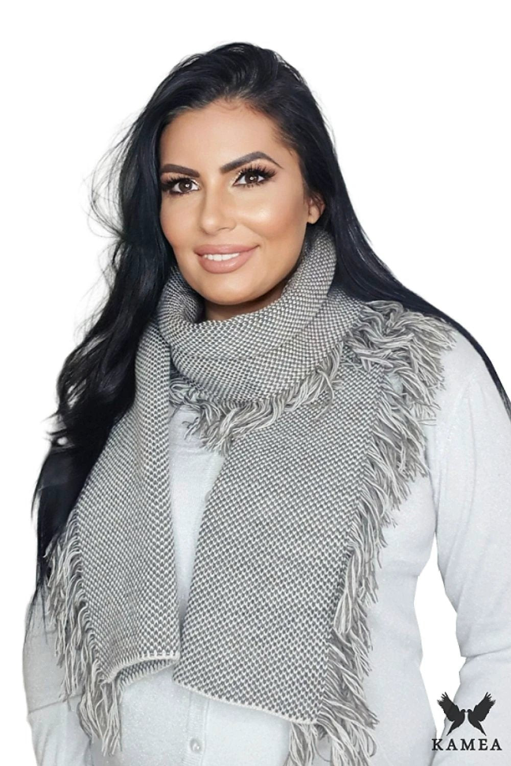 Shawl Kamea by Kamea