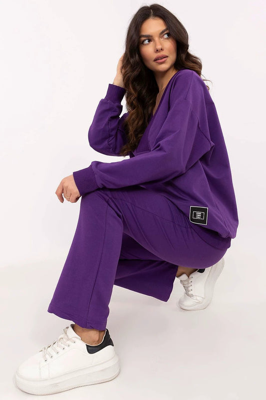 Set Factory Women's Elegant Long-Sleeved Blouse and Straight-Leg Pants Set - Comfortable Minimalist Style for Everyday Wear by Factory Price