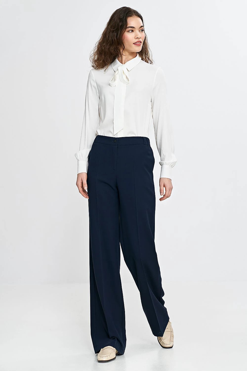 Nife Elegant Women's Wide Leg Trousers - Comfortable Classic Style With Pressed Creases by Nife