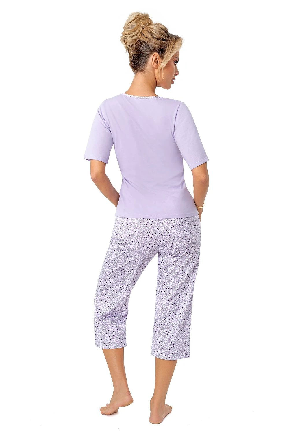 Pyjama Donna - Comfortable Stylish Women's Pajamas with Short Sleeves and Elastic Waist by Donna