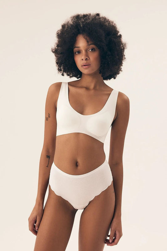 Henderson Modern Padded Bra - Perfect Fit, Maximum Comfort, and Invisible Under Fitted Clothing by Henderson