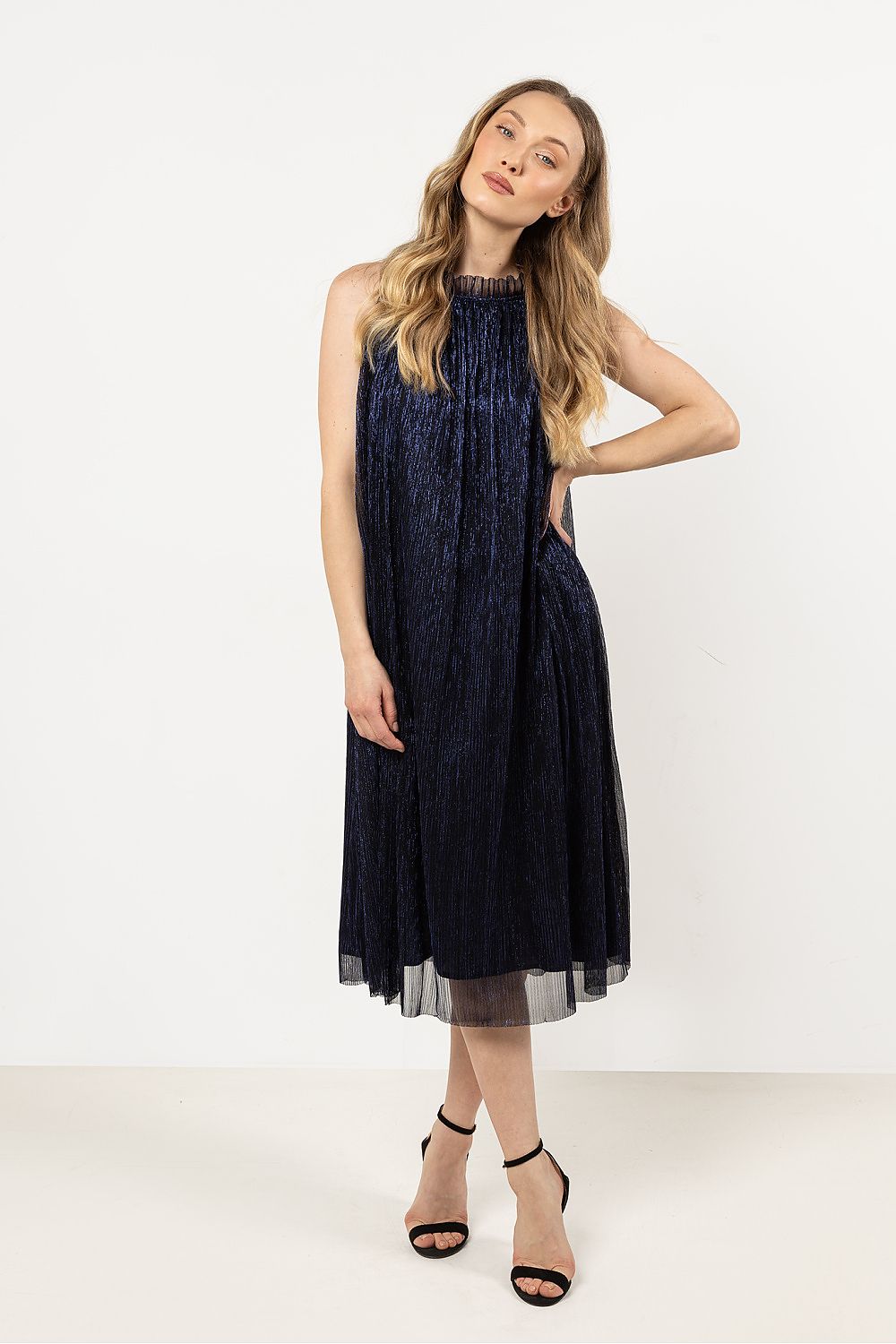 Evening dress model 212226 awama