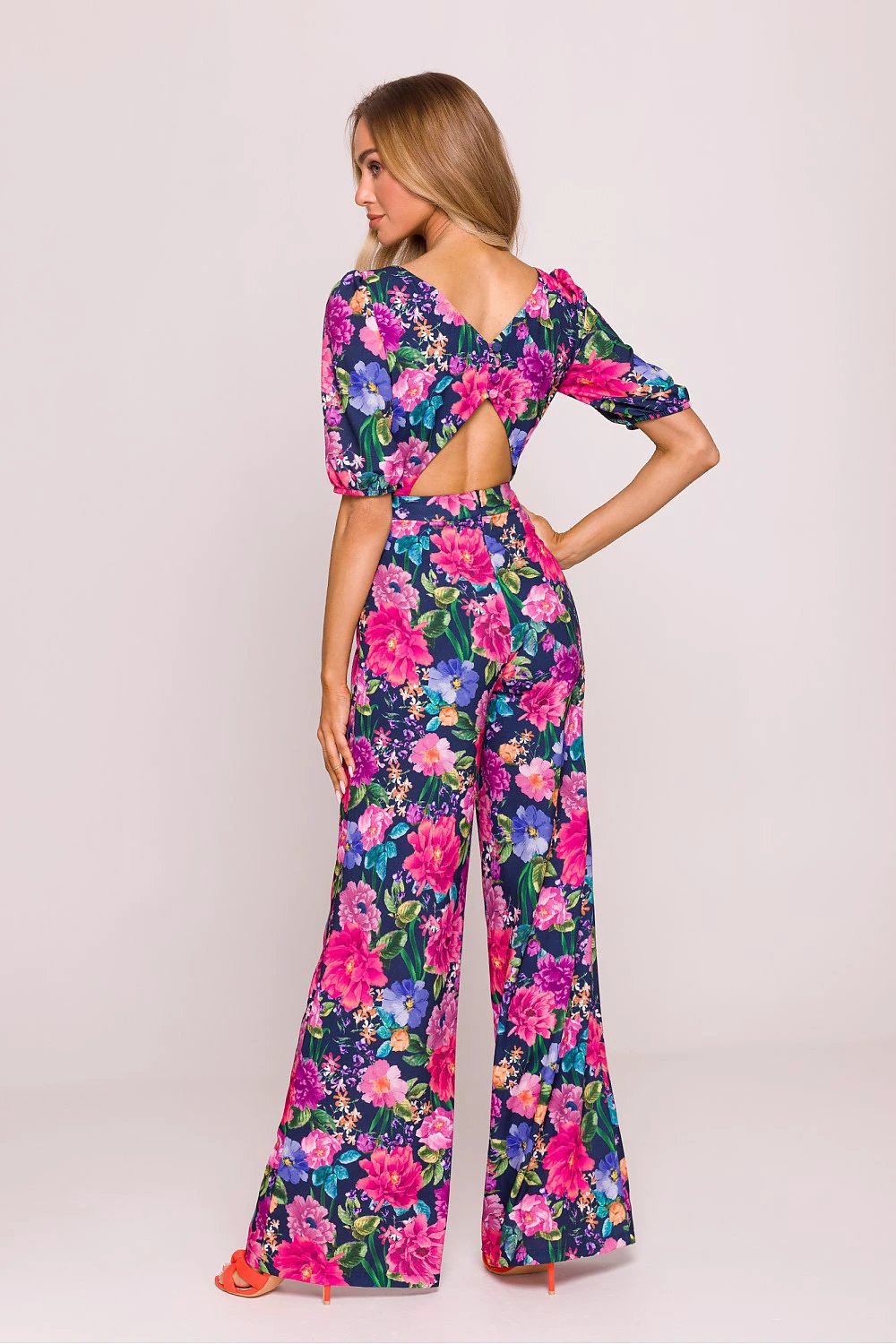 Suit Moe by Moe