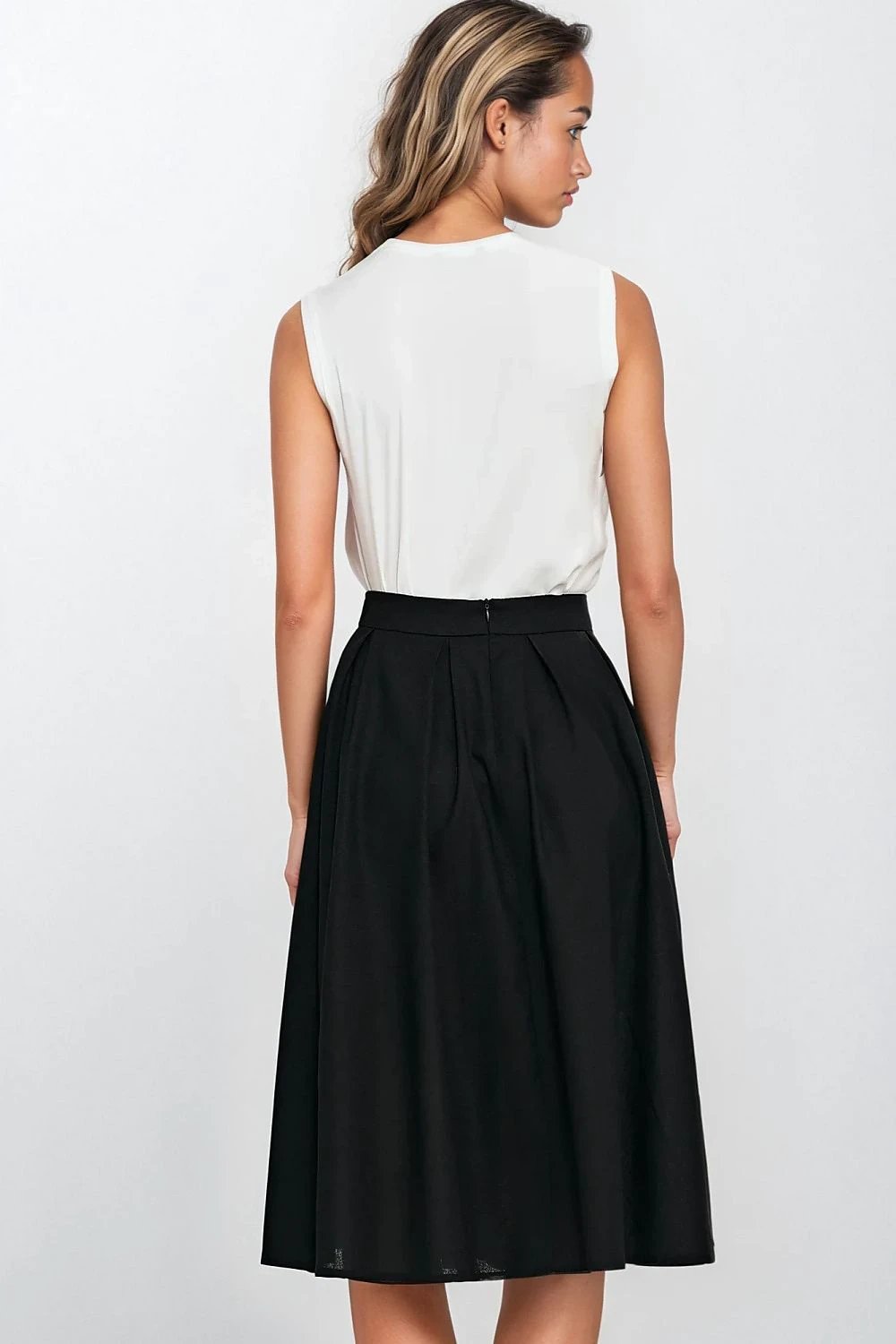 Nife Midi Skirt - Comfortable Linen Blend with Pleats for Everyday and Elegant Wear by Nife