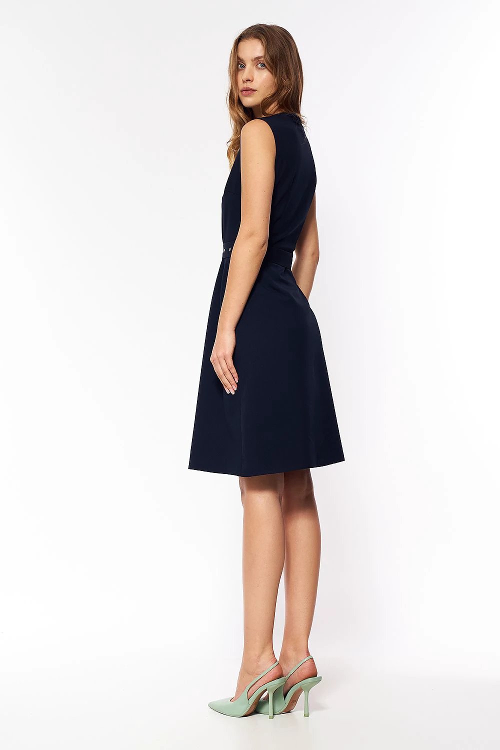 Nife Daydress - Timeless Figure-Flattering Elegant Dress for Work and Social Occasions by Nife