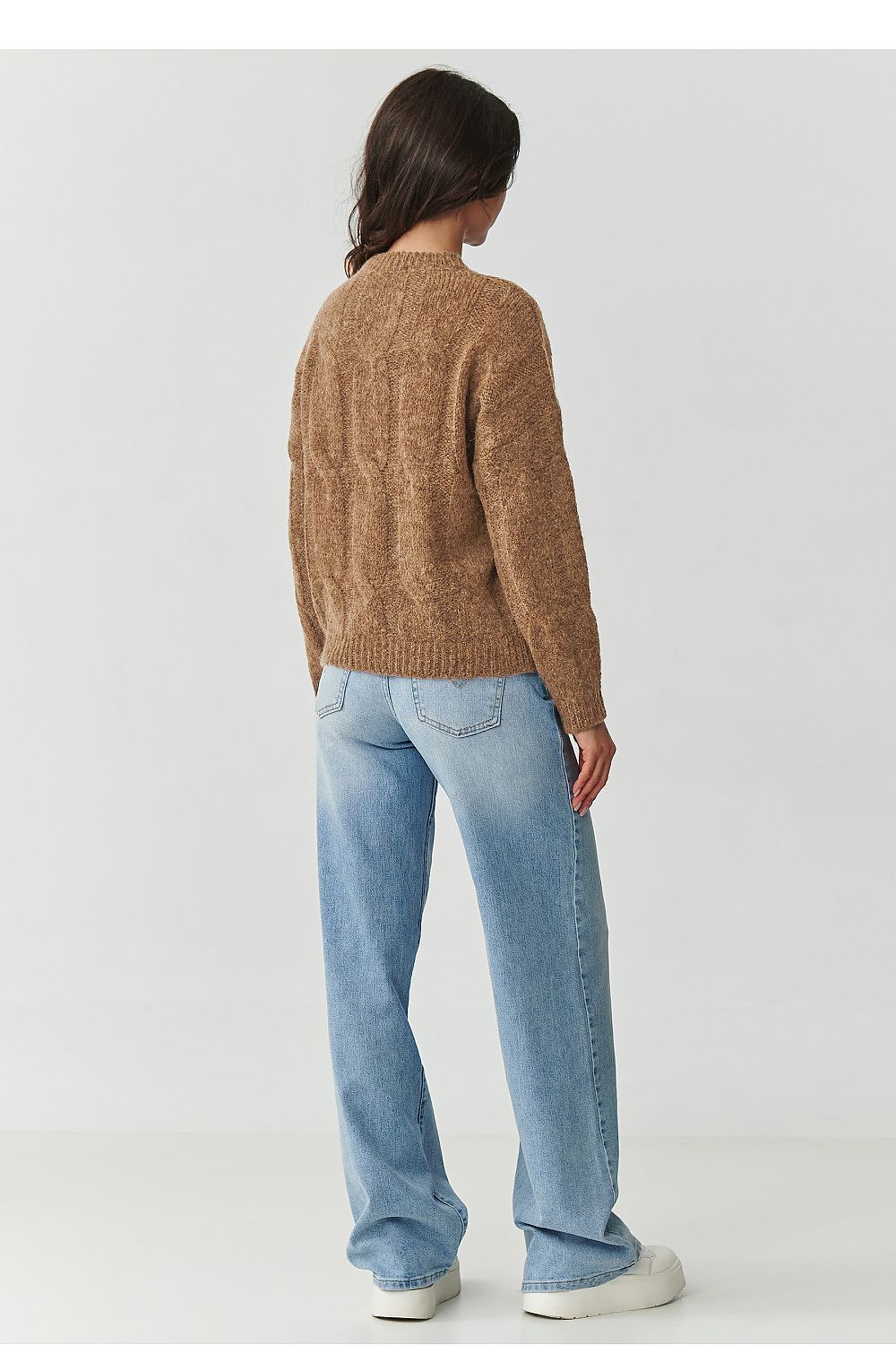 Jumper model 217357 Makadamia