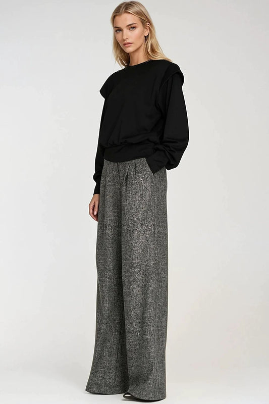 Nife Women's Oversized Sweatshirt - Comfortable and Stylish Design with Round Neckline and Dropped Shoulders by Nife