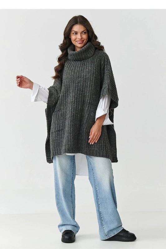 Makadamia Turtleneck Makadamia - Oversized Comfortable Women's Sweater with Pockets by Makadamia
