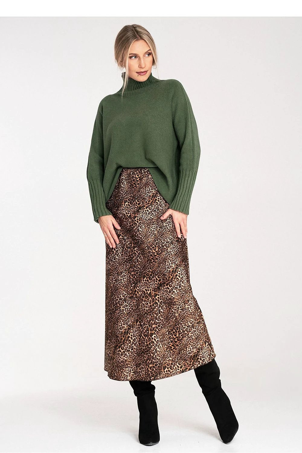 Figl High-Neck Golf Sweater for Men - Comfortable Warmth and Elegant Style with Ribbed Cuffs by Figl