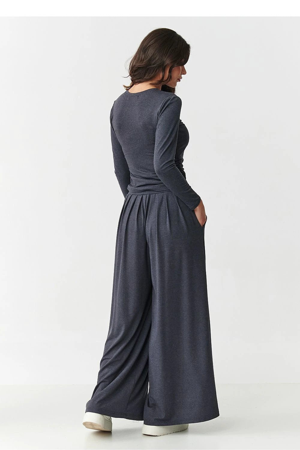 Makadamia Set Makadamia - Comfortable Soft Viscose Women's Pants for Everyday Style by Makadamia