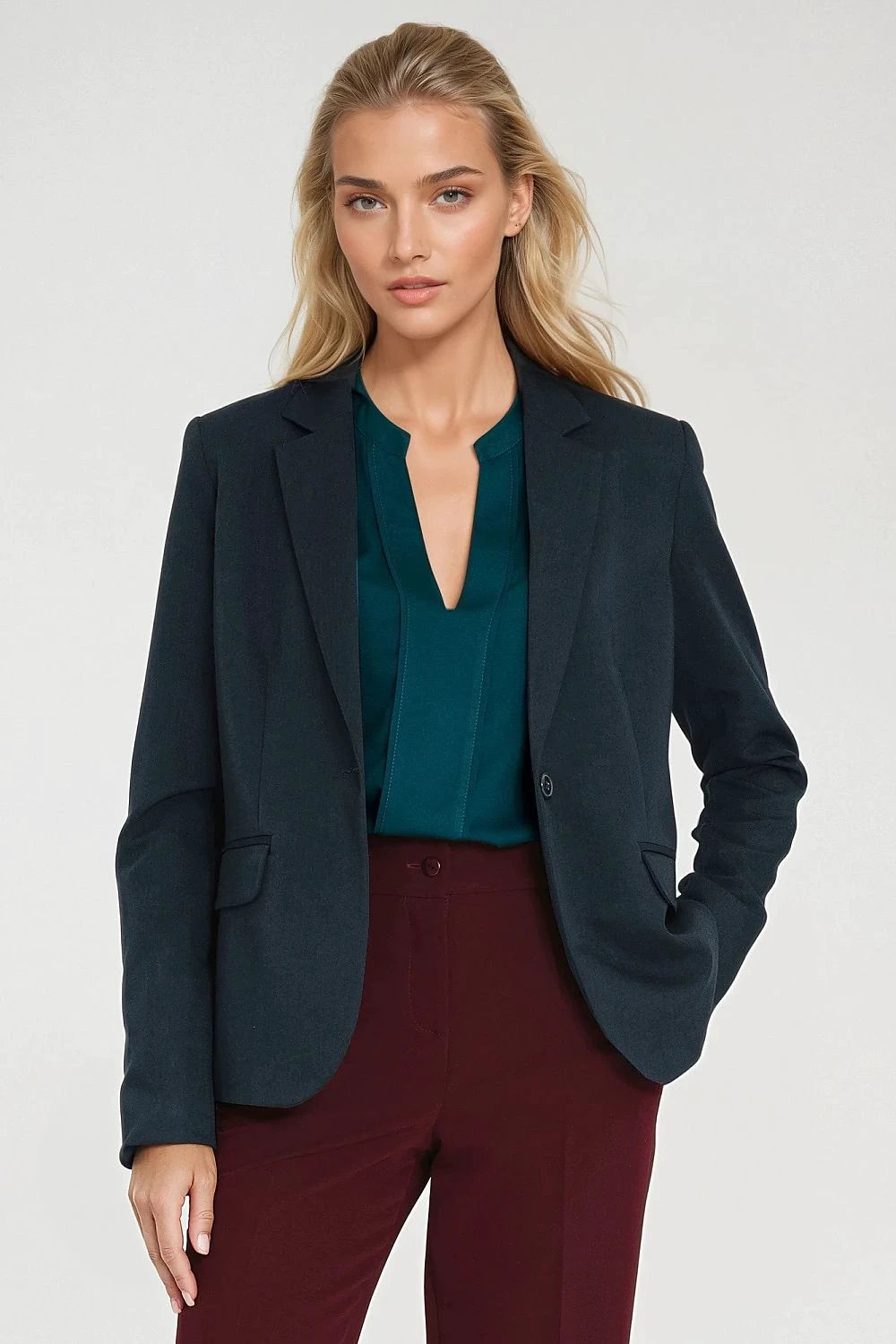 Nife Stylish Elegant Women's Fitted Hip-Length Jacket - Tailored Silhouette with Classic Lapels by Nife