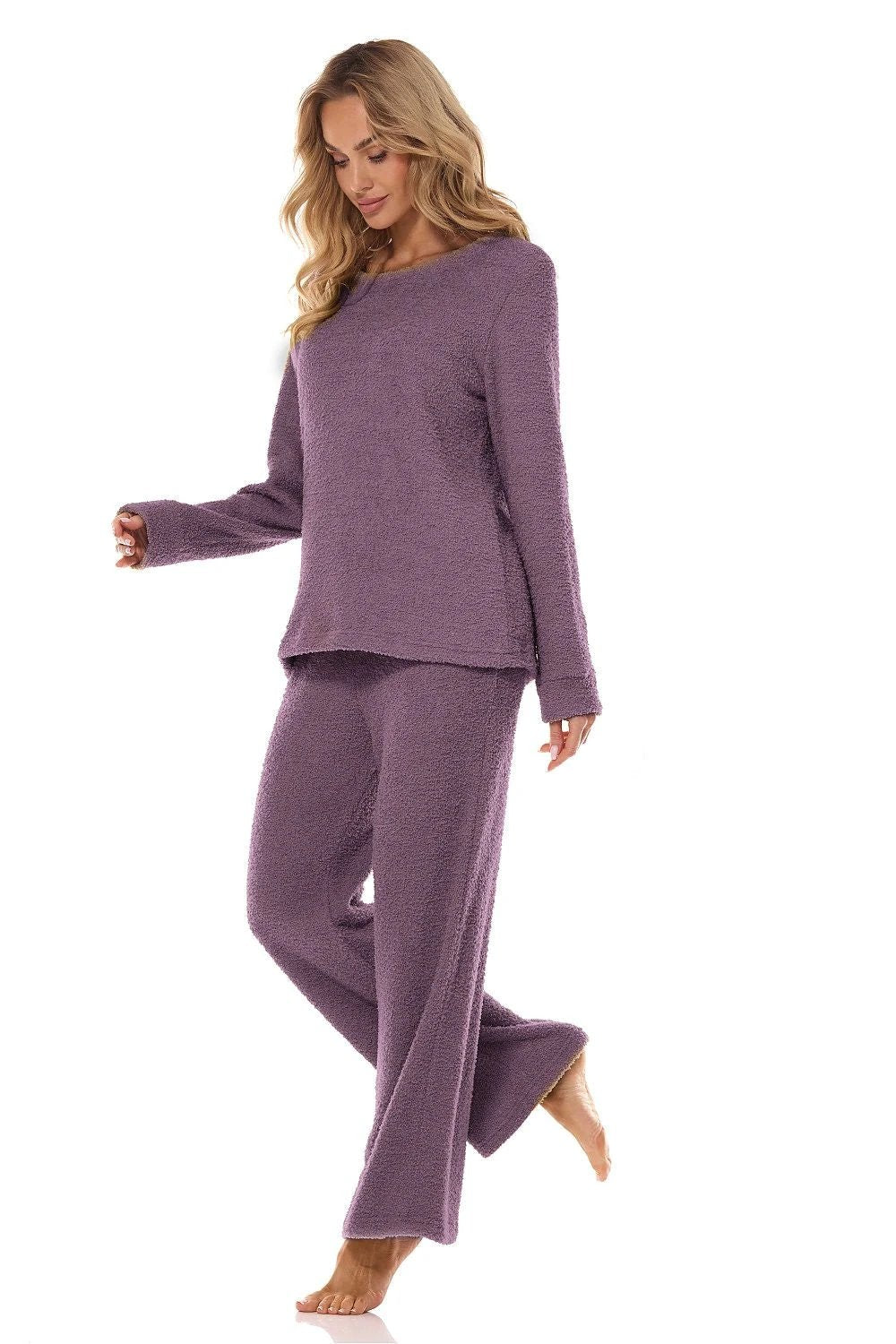 L&L Women's Soft Comfort Set - Ideal for Everyday Wear with Round Neck and Long Sleeves for Warmth by L&L collection