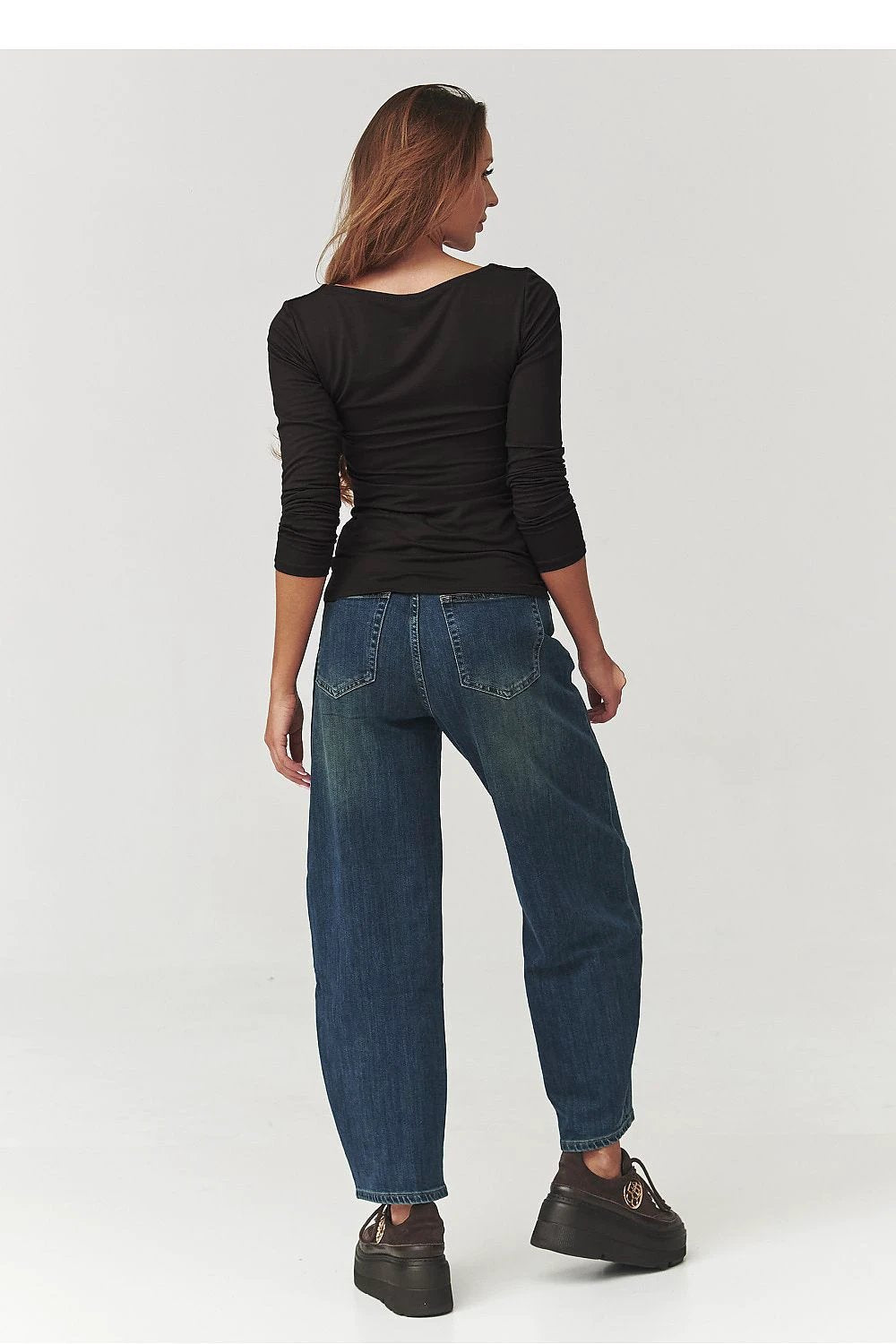 Makadamia Blouse Makadamia - Stylish Black Women's Blouse with Soft Viscose Comfort by Makadamia