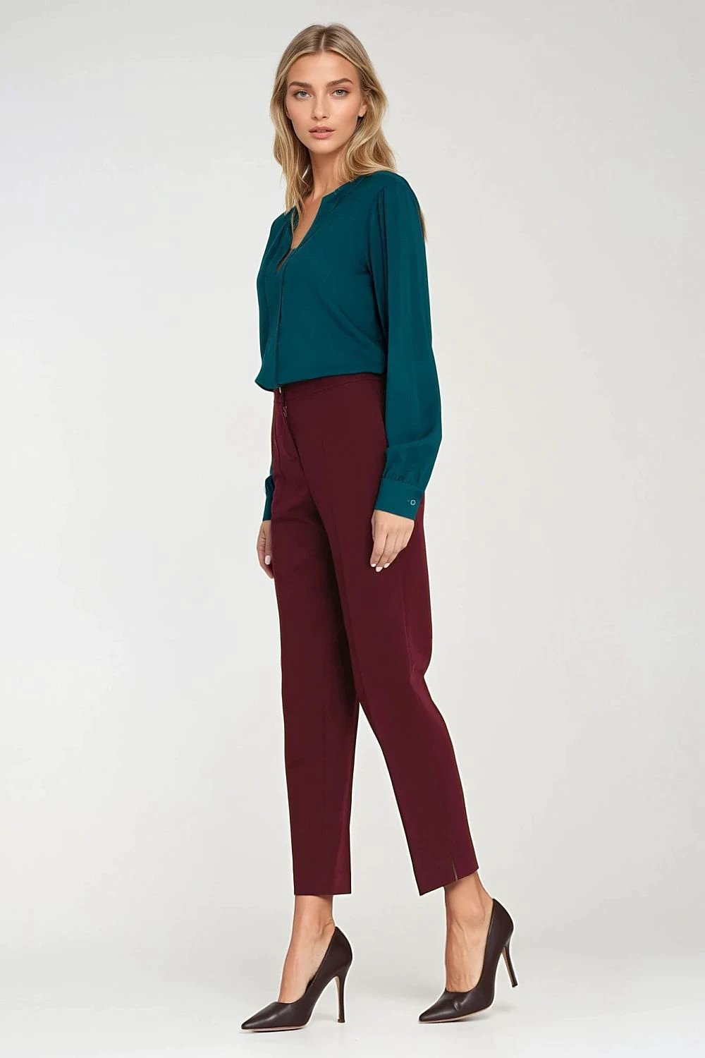 Nife Elegant Women's Trousers - Comfortable Fit with Tapered Leg and Side Slit Design by Nife