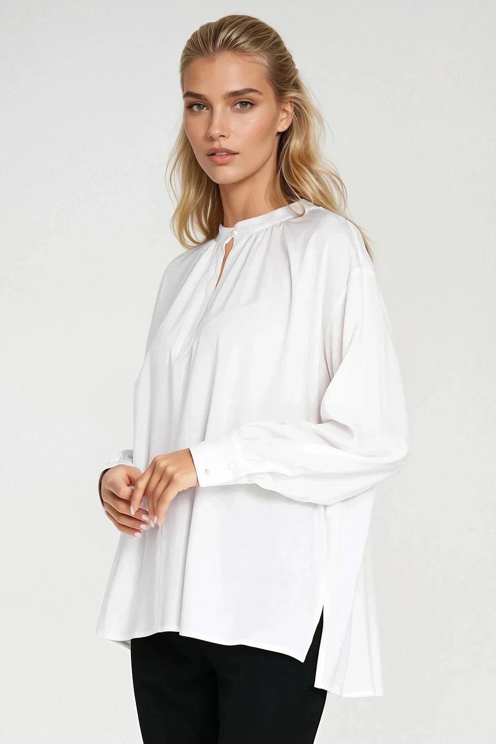 Nife Stylish Oversized Blouse - Lightweight Viscose for All-Day Comfort and Feminine Neckline by Nife
