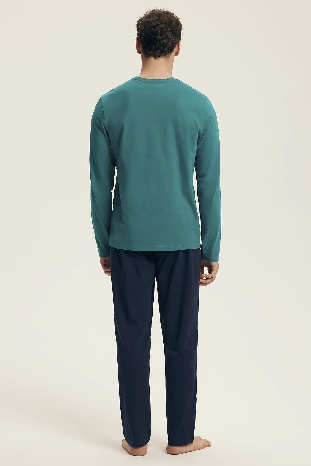 Henderson Comfortable Men's Long-Sleeved Pajamas - Loose Fit and Elastic Waistband for Perfect Relaxation by Henderson