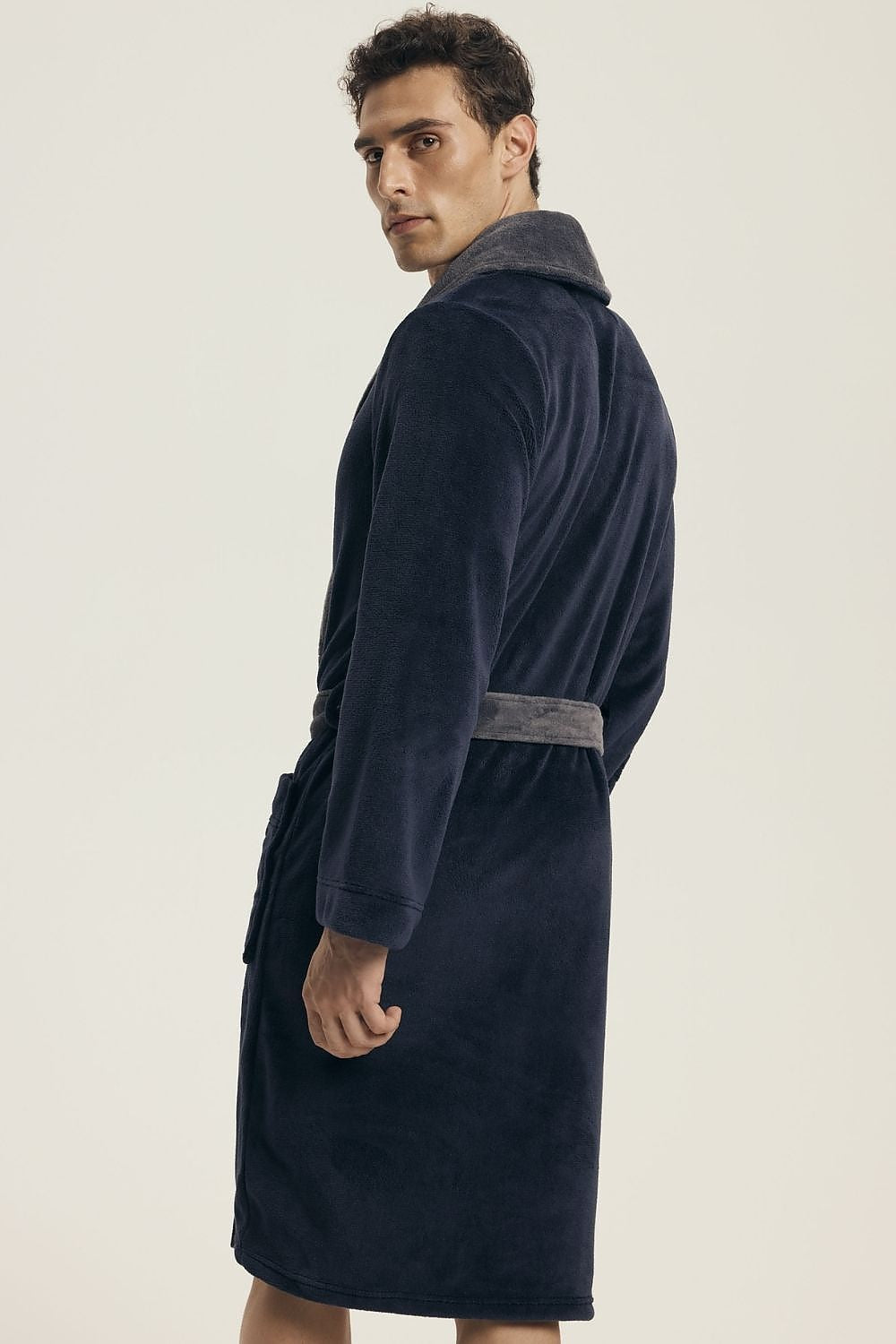 Bathrobe model 219797 Henderson
