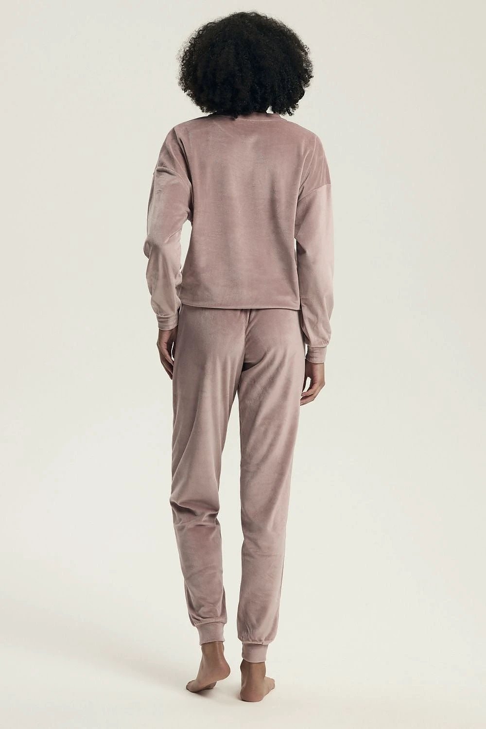Henderson Comfortable Tracksuit Set - Loose Fit with Ribbed Cuffs and Elastic Waist for Everyday Wear by Henderson