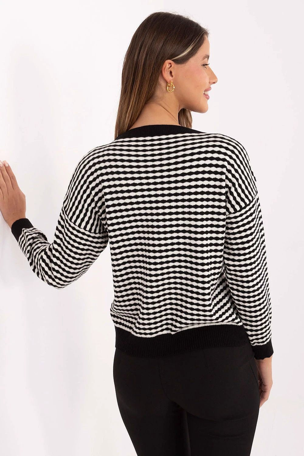 Jumper Women's Striped Sweater - Soft, Comfortable and Durable Blend of Viscose, Polyamide, and PBT for Everyday Wear by Factory Price