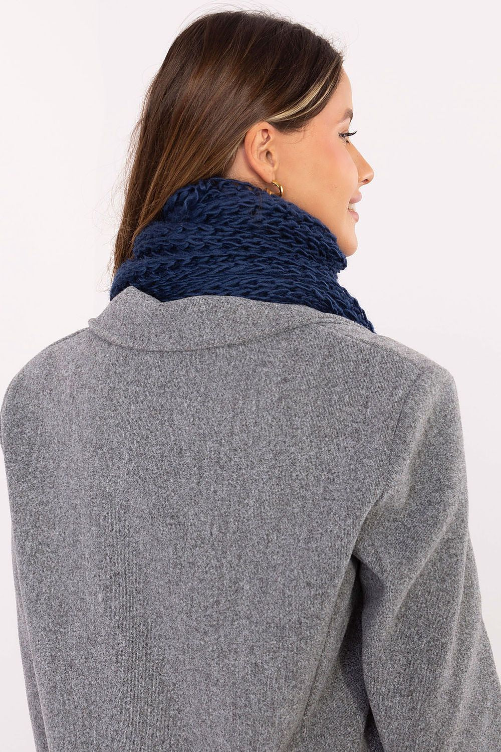 Shawl model 220398 AT