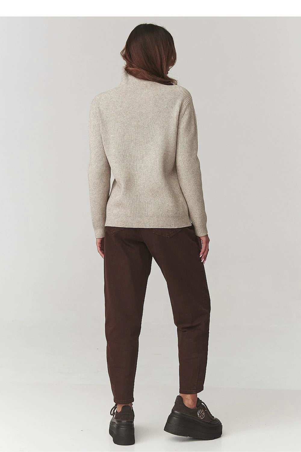 Makadamia Turtleneck Makadamia - Soft Ribbed Knit Women's Sweater for Autumn-Winter Comfort and Perfect Fit by Makadamia