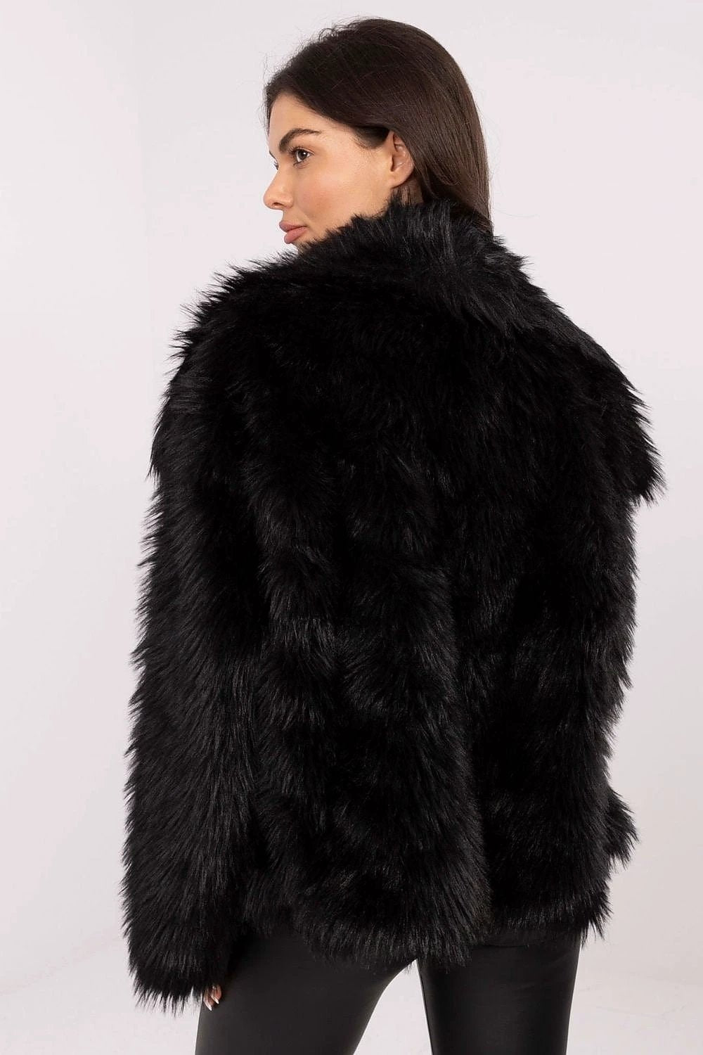 Jacket Factory Stylish Women's Fur Jacket - Made Of Soft High-Quality Polyester With Snap Fastening by Factory Price