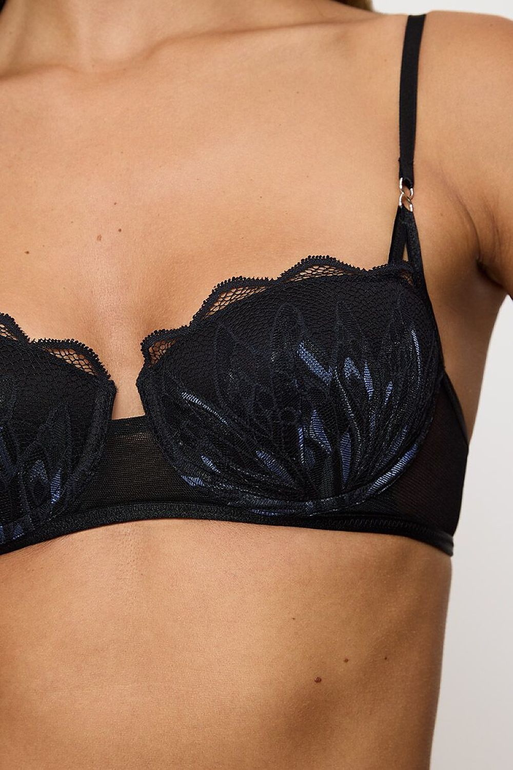Padded bra model 229329 Triumph