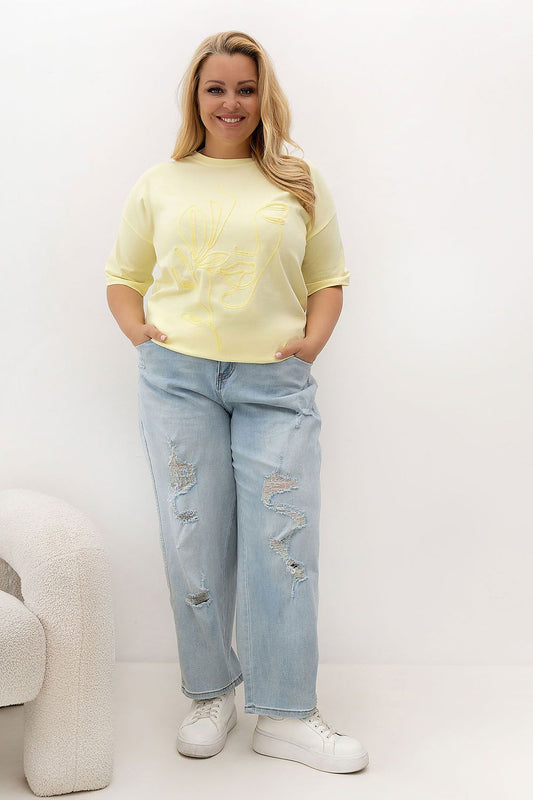 Plus size T-shirt model 230452 Relevance