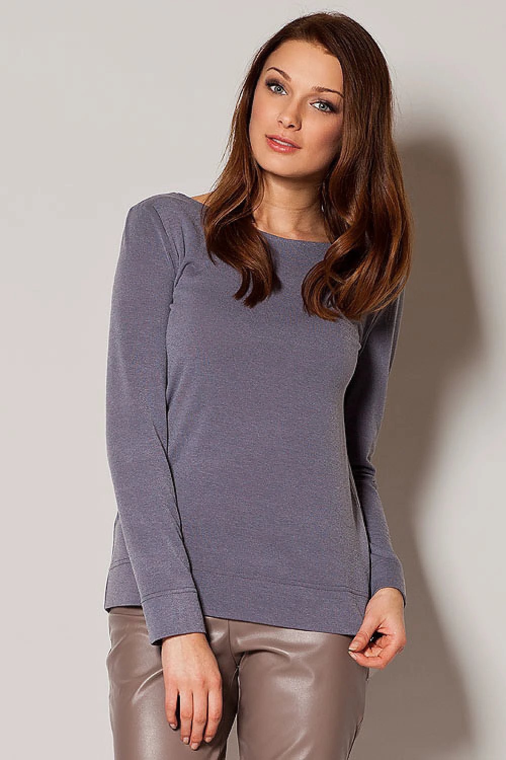 Jumper Women's Sweater Model 28082 Figl - Fashionable Straight Cut With Bow For Everyday Elegance by Figl