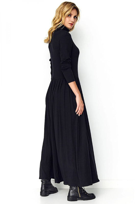 Makadamia Daydress 137962 - Slimming Black Dress with Longer Cuts and Pleats for Comfort by Makadamia