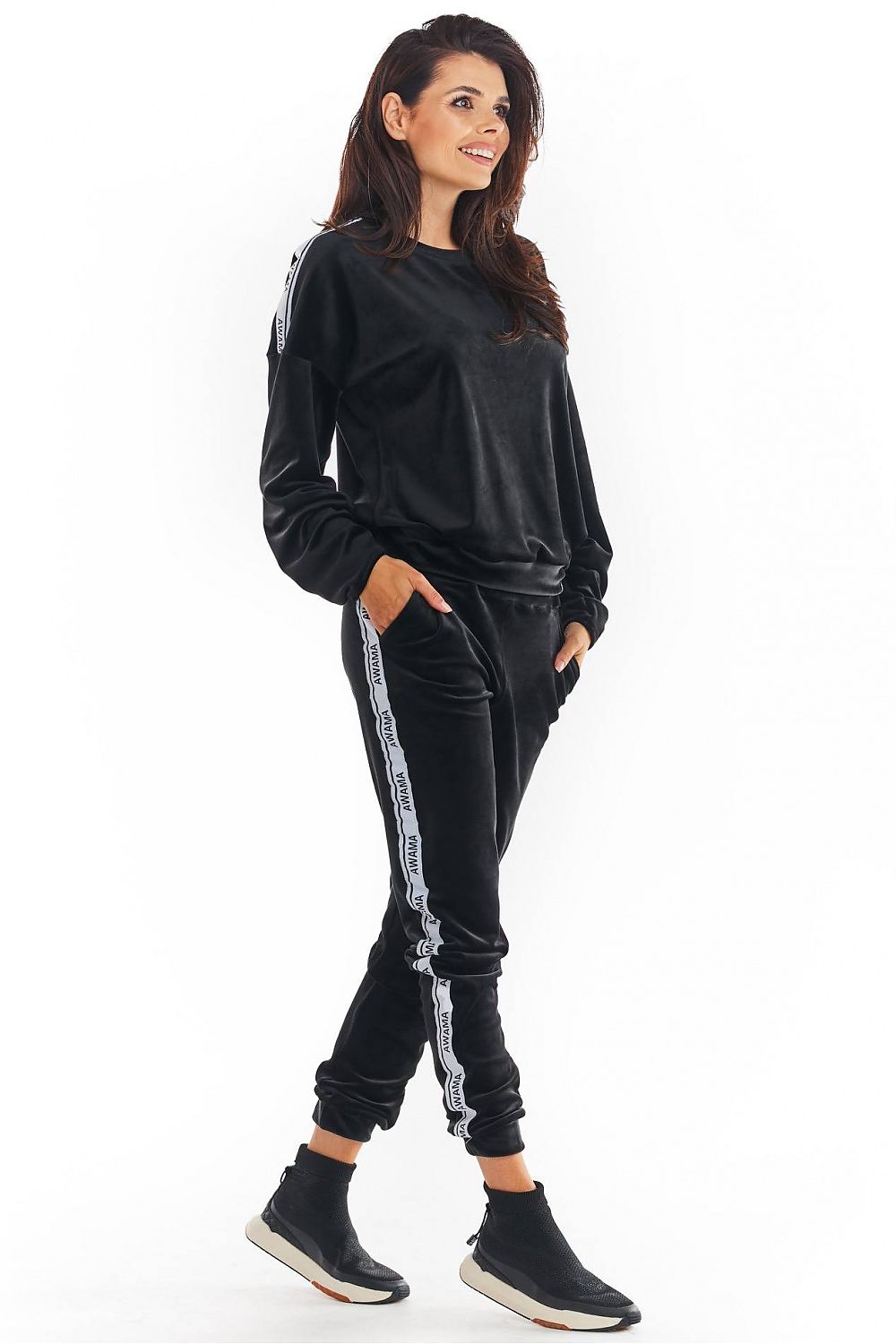 Tracksuit trousers model 149802 awama by awama
