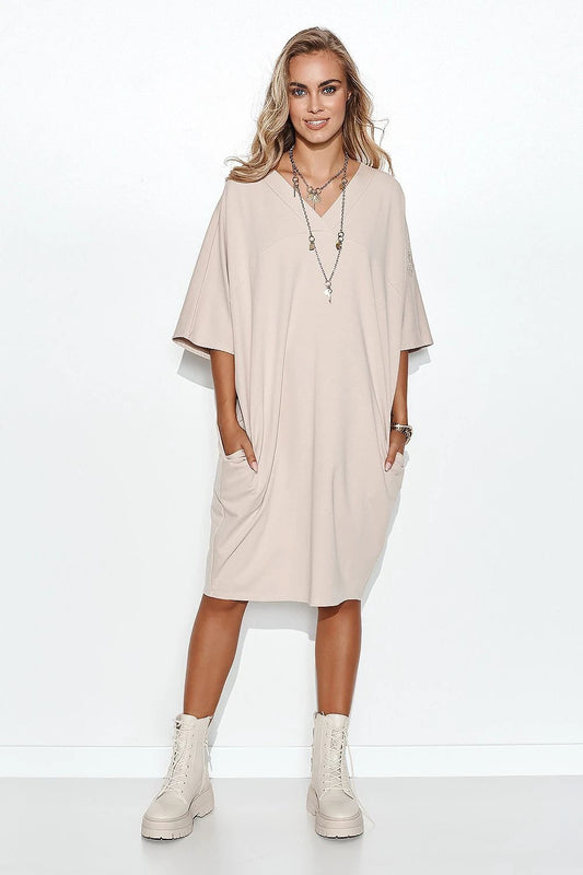 Makadamia Daydress Model 162224 - Versatile Beige Oversize Sweatshirt Dress for Work and Weekends by Makadamia
