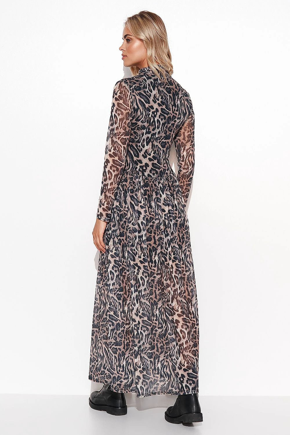 Makadamia Daydress Makadamia - Feminine Mesh Maxi Dress with Turtleneck, Long Sleeves and Bust-Emphasizing Fit by Makadamia