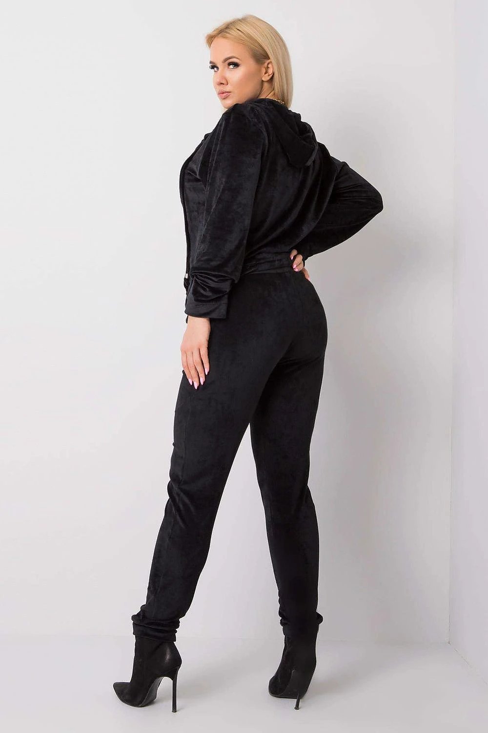 Plus size set Relevance by Relevance