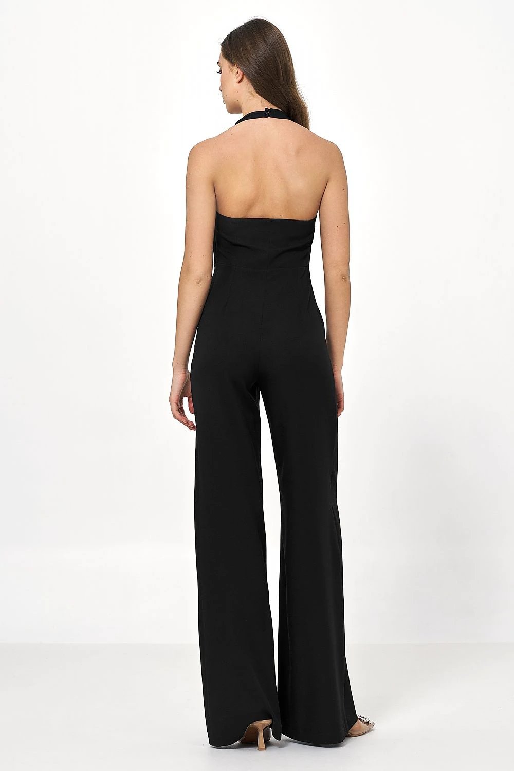 Nife Backless Jumpsuit - Comfortable Loose-Fitting Fabric With Wide Pants For Slimming Effect by Nife