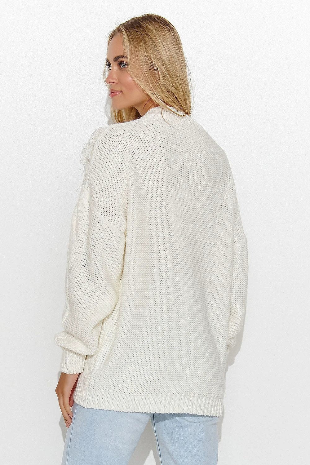 Makadamia Jumper Makadamia - Women's Beige Sweater with Heart Neckline and Plaid Design by Makadamia